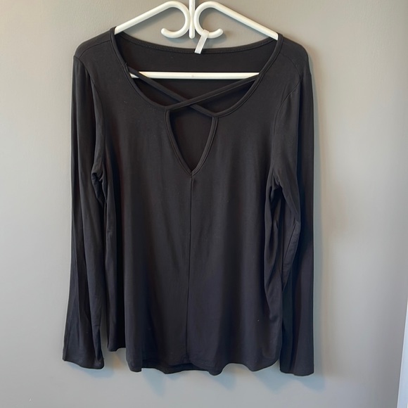 ✨ Z SUPPLY LADIES PEEKABOO TOP - Picture 1 of 6